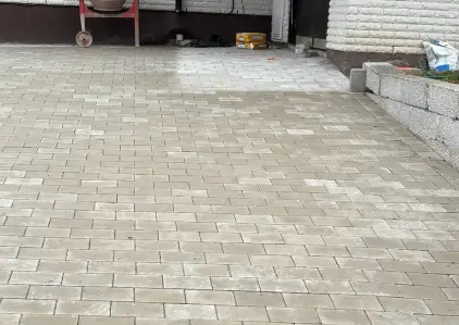 Stenläggning i Bromma